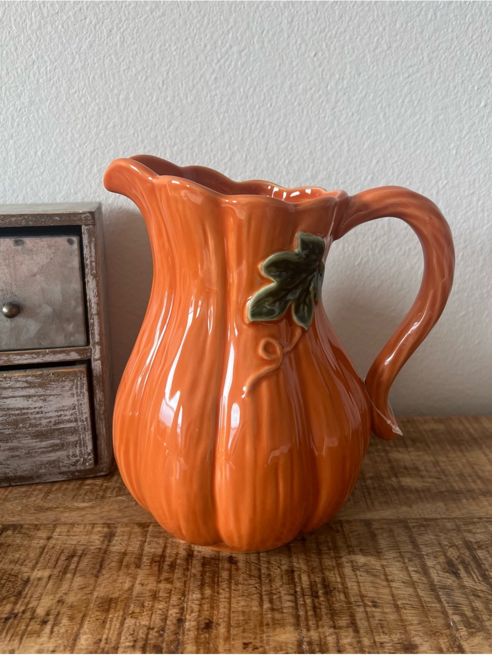 New Ceramic Farmhouse Pumpkin Decorative
Pitcher